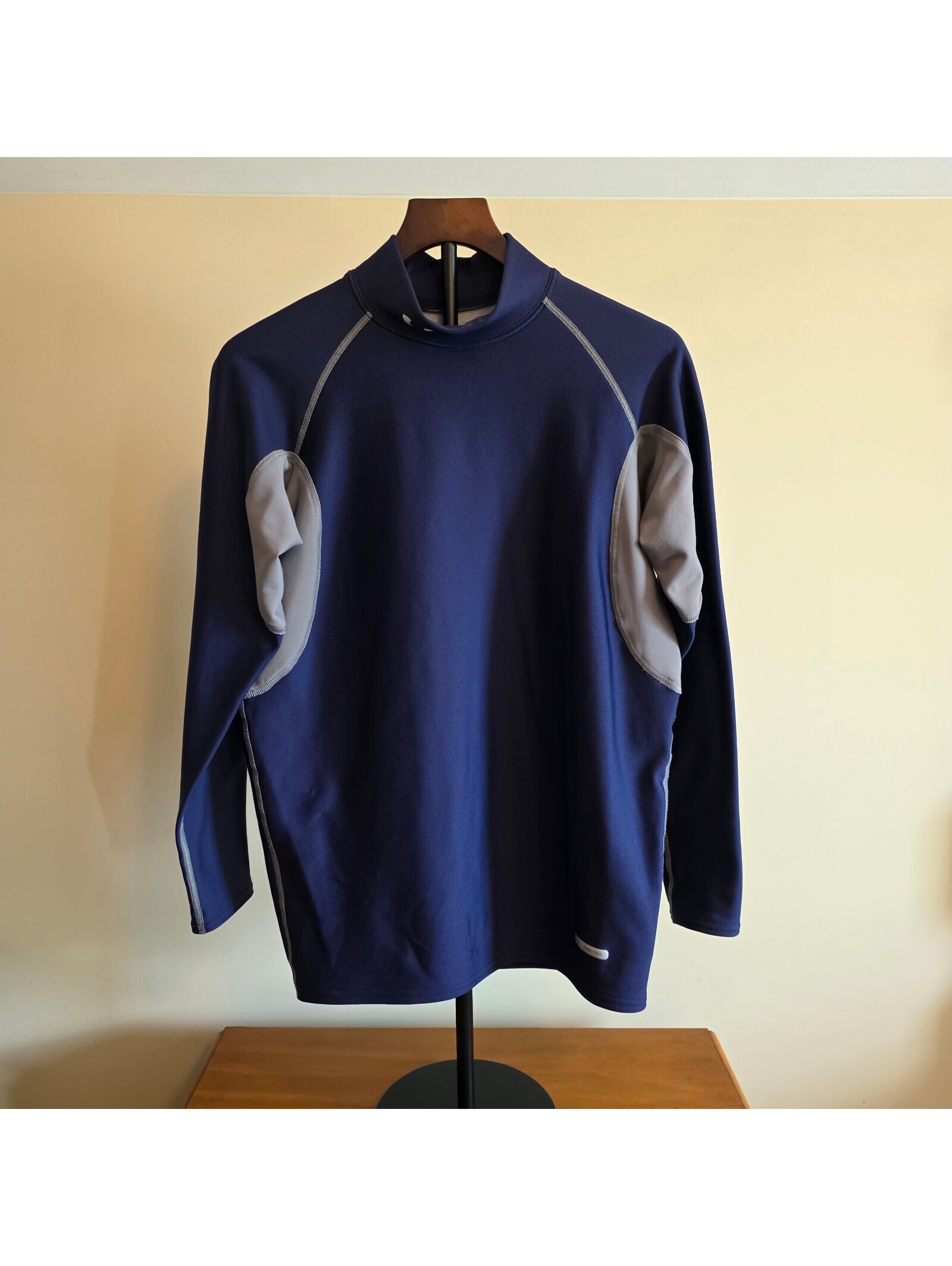 Vtg Under Armour Men's Metal All Seasons Gear Xl Compression